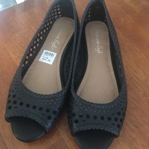 American eagle peep toe flats